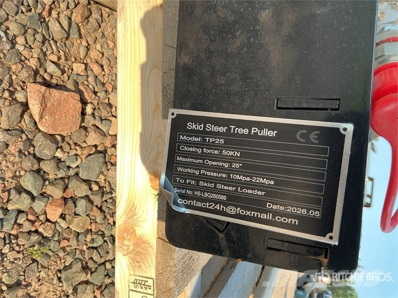 GIYI GY-TP45 25 in Skid Steer Post Puller (Unused) Drugi deli