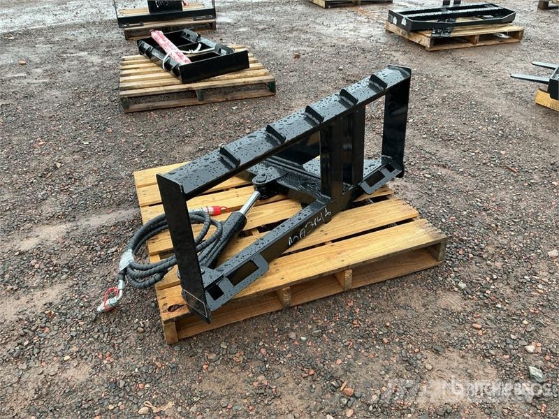  GIYI GY-TP45 25 in Skid Steer Post Puller (Unused) Drugi deli