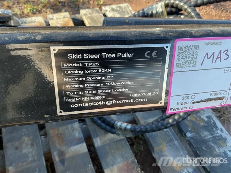 GIYI GY-TP45 25 in Skid Steer Post Puller (Unused) Outros componentes