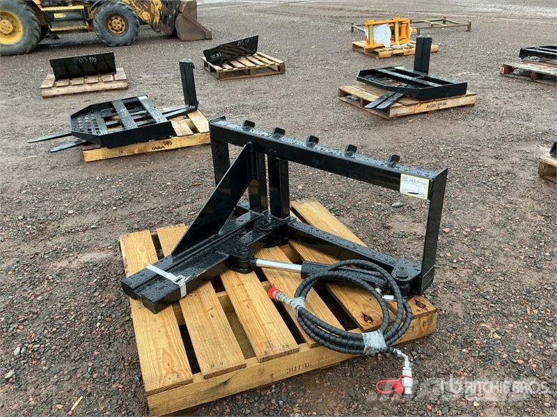  GIYI GY-TP45 25 in Skid Steer Post Puller (Unused) Drugi deli