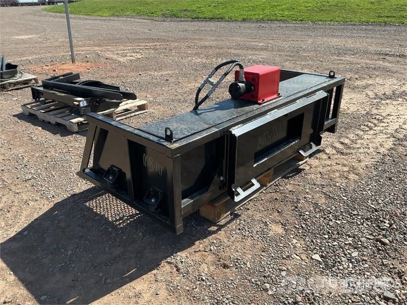 GIYI GY-VB79 79 in Vibrating Skid Steer Screening Korpe za prosijavanje
