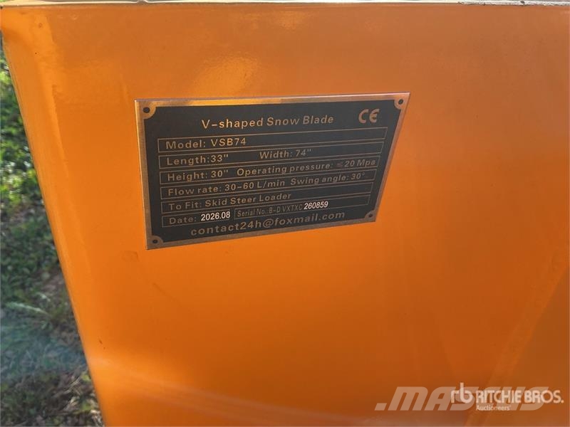 GIYI GY-VSB74 74 in V-Shaped Skid Steer Snow Blade Lemiesze i pługi śnieżne