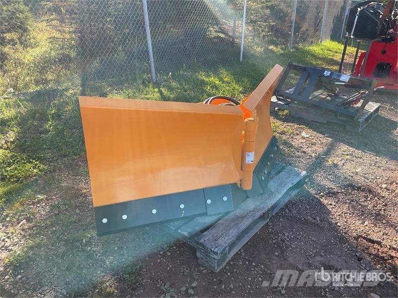 GIYI GY-VSB74 74 in V-Shaped Skid Steer Snow Blade Lemiesze i pługi śnieżne