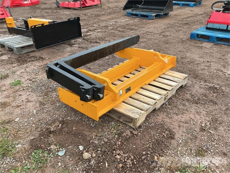 GIYI GY-WLF75 60 in Q/C Wheel Loader Forks (Unused Fourche