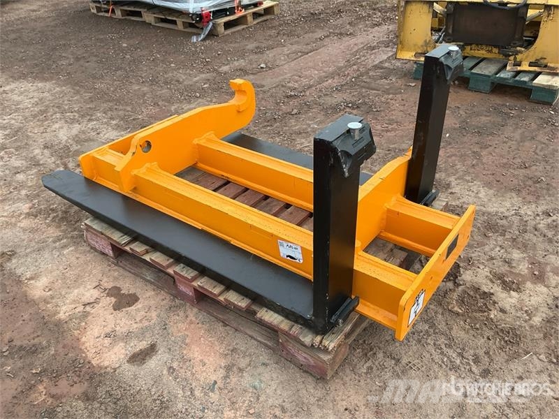 GIYI GY-WLF75 60 in Wheel Loader Forks (Unused) Vilice