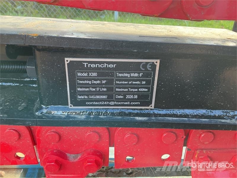 GIYI GY-X39 39 in Mini Skid Steer Trencher (Unused Valetadeiras