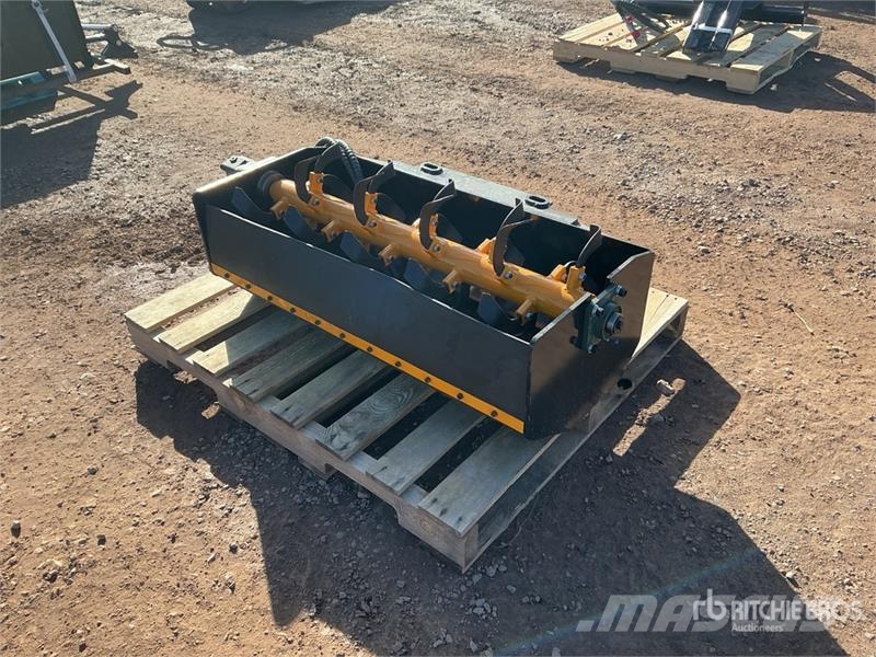 GIYI GY-XGJ 40 in Mini Skid Steer Tiller (Unused) Erpici rotanti e motozappe
