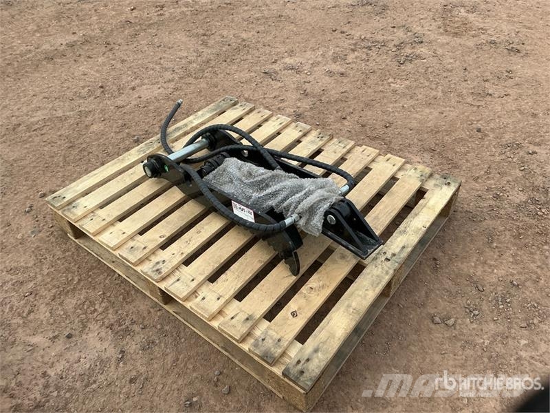 GIYI GY-XJ3T 30 in Hydraulic Excavator Thumb - Fit Baldes