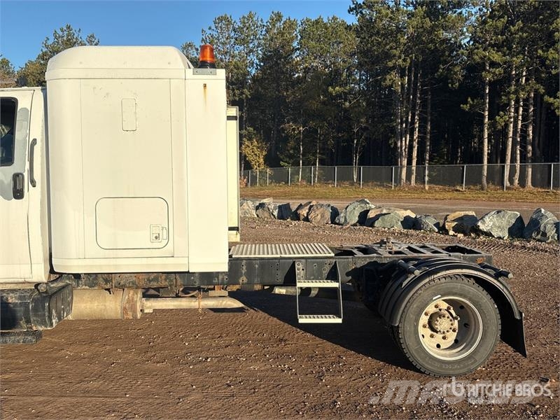 GMC C6500 4x2 Truck Kita