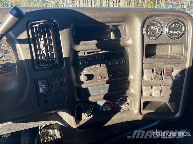 GMC C6500 4x2 Truck Kita