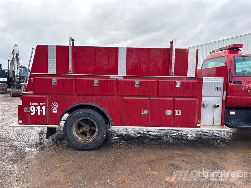 GMC C7500 4x2 Fire Truck Camion Pompieri