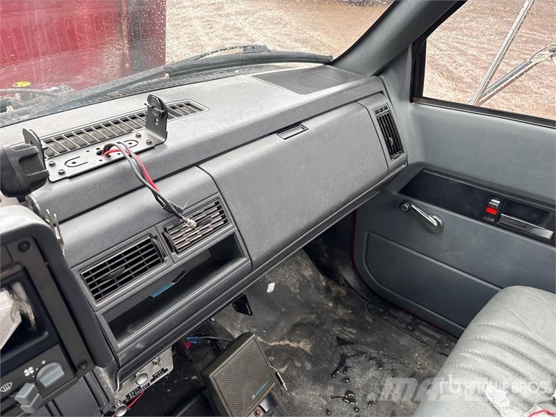 GMC C7500 4x2 Fire Truck Camion Pompieri