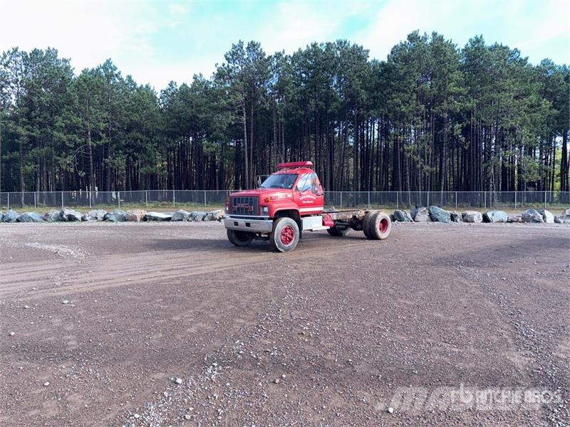 GMC C7H042 4x2 Cab and Chassis Cabine en interieur