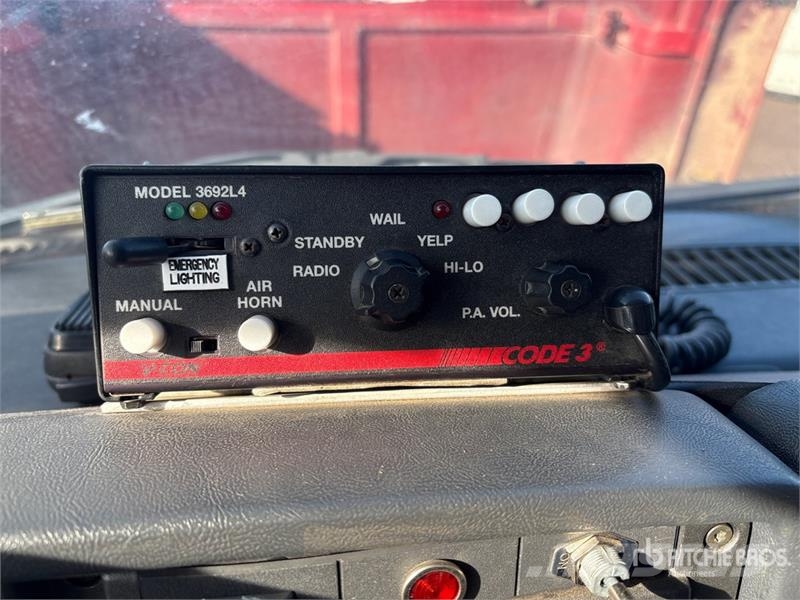 GMC C7H042 4x2 Cab and Chassis Cabine en interieur