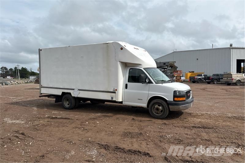 GMC G4500 Van Truck Caminhões baú