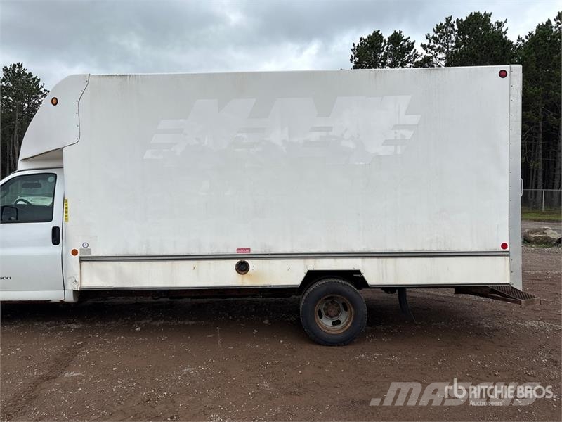 GMC G4500 Van Truck Caminhões baú