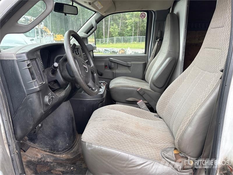 GMC G4500 Van Truck Caminhões baú