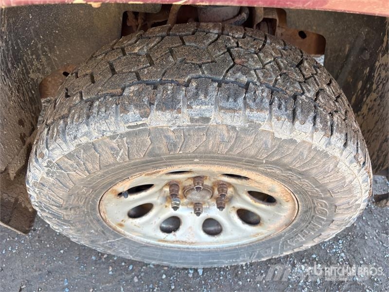 GMC Sierra 1500 Pritschenwagen/Pritschenwagen mit Seitenklappe