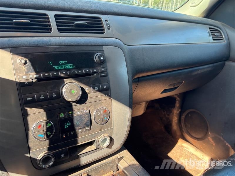 GMC Sierra 1500 Pritschenwagen/Pritschenwagen mit Seitenklappe
