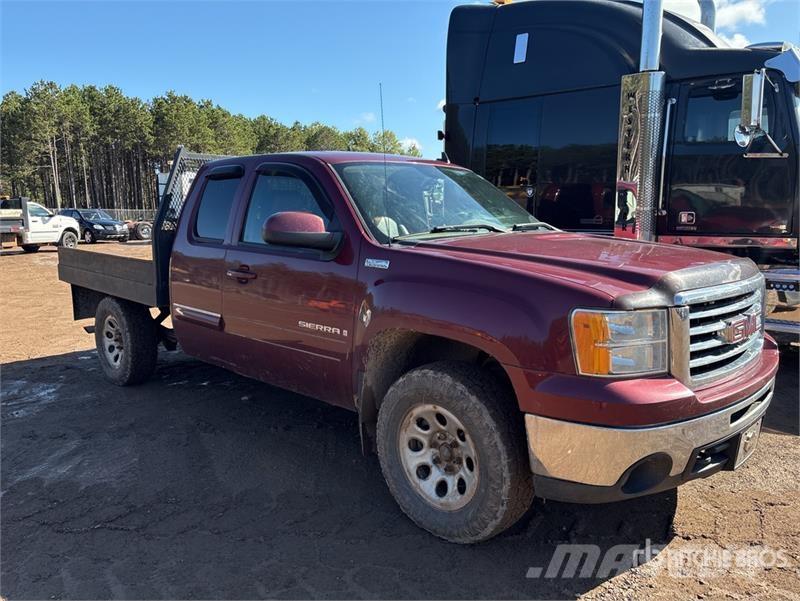 GMC Sierra 1500 Pritschenwagen/Pritschenwagen mit Seitenklappe