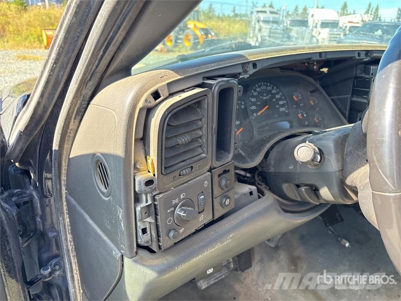 GMC Sierra 1500 其他