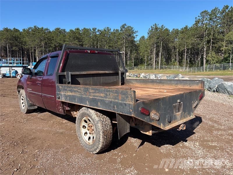 GMC Sierra 1500 Pritschenwagen/Pritschenwagen mit Seitenklappe