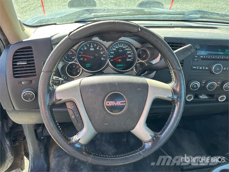 GMC Sierra 2500HD Прочие фургоны