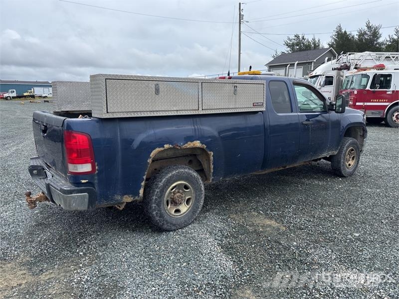 GMC Sierra 2500HD Muu