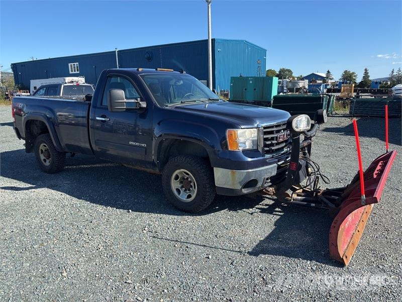 GMC Sierra 2500HD Прочие фургоны