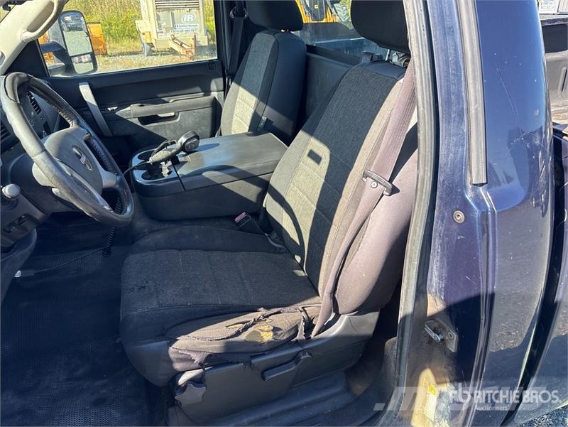 GMC Sierra 2500HD Прочие фургоны