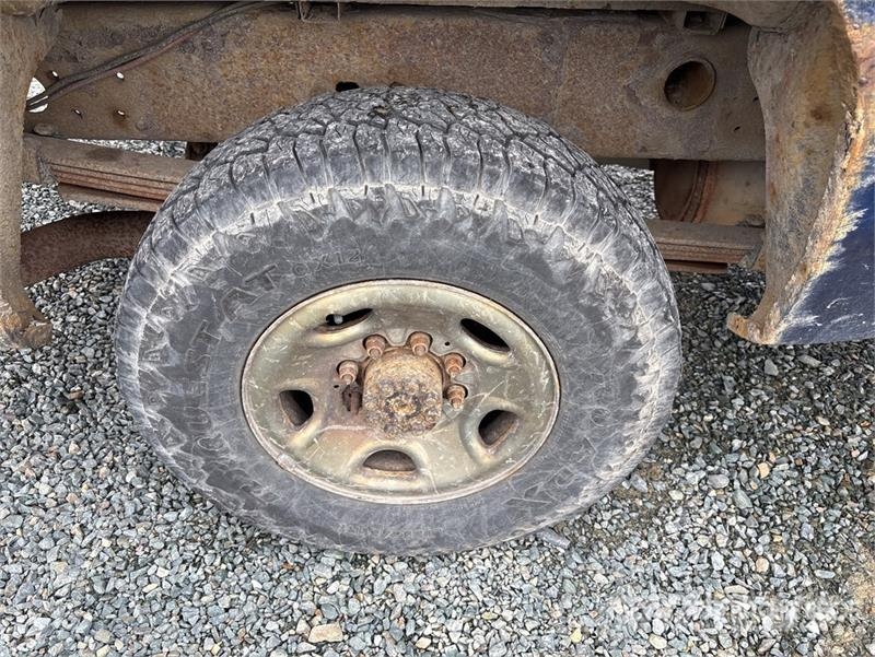 GMC Sierra 2500HD Muu