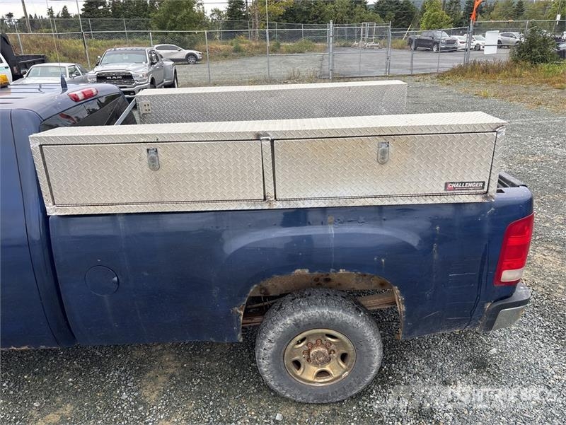 GMC Sierra 2500HD Muu