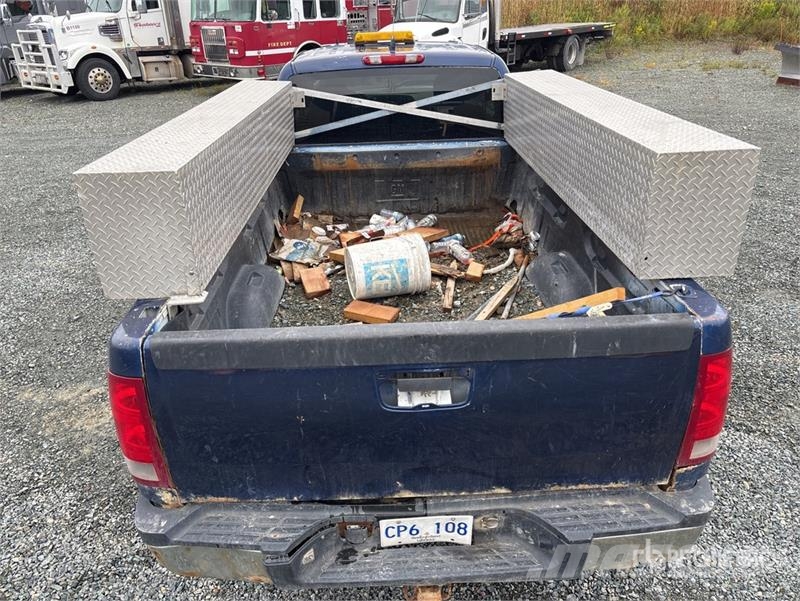 GMC Sierra 2500HD Muu