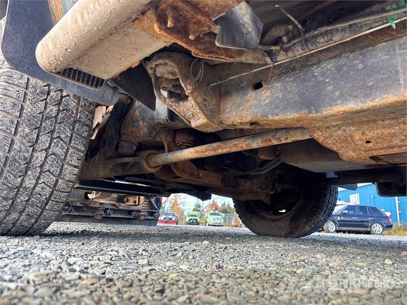 GMC Sierra 3500HD 4x4 Crew Cab Pickup Other