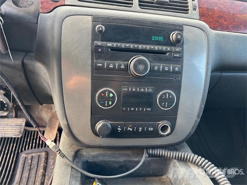 GMC Sierra 3500HD 4x4 Crew Cab Pickup Other