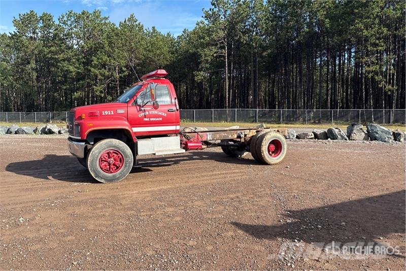 GMC Topkick 4x2 Cab and Chassis Cabine si interior