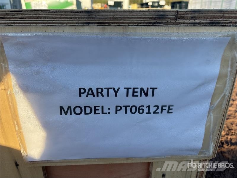  Golden Mount 40 ft x 20 ft Party Tents and Tent Co Homok és Sószórók