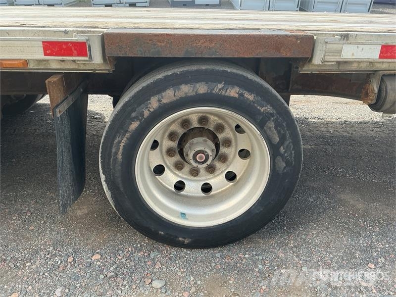 Great Dane 50 ft Tri/A Step Deck Trailer Lavetit