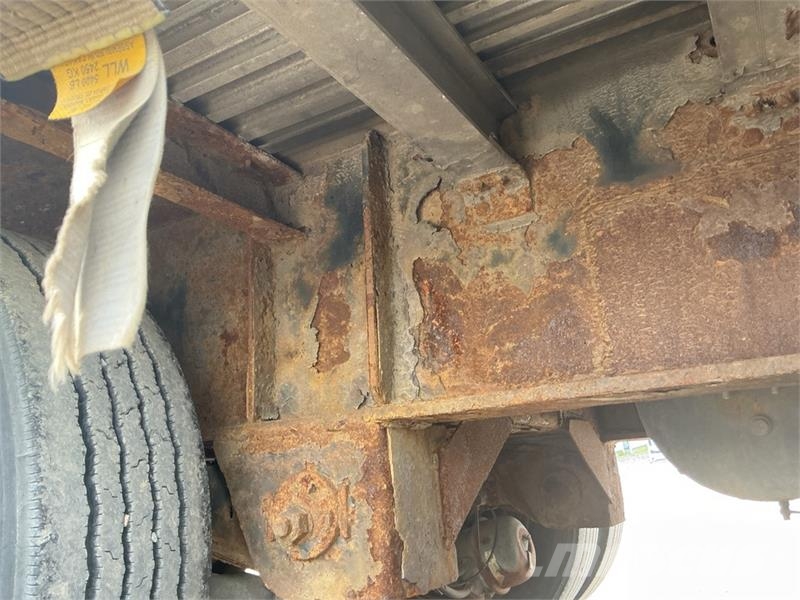 Great Dane 50 ft Tri/A Step Deck Trailer Lavetit