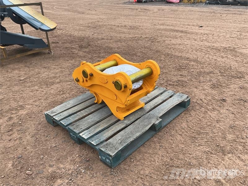 Handy HEC320 Excavator Coupler - Fits Cat 320 (Unused) Pikakytkimet