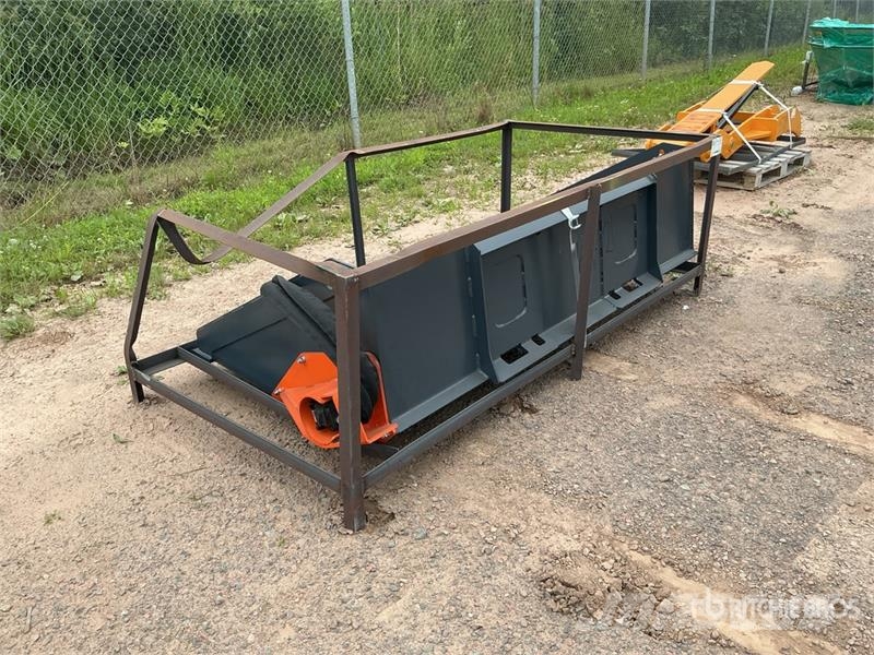 Handy HNHB72 72 in Skid Steer Bucket (Unused) مكابس وميبسات التبن