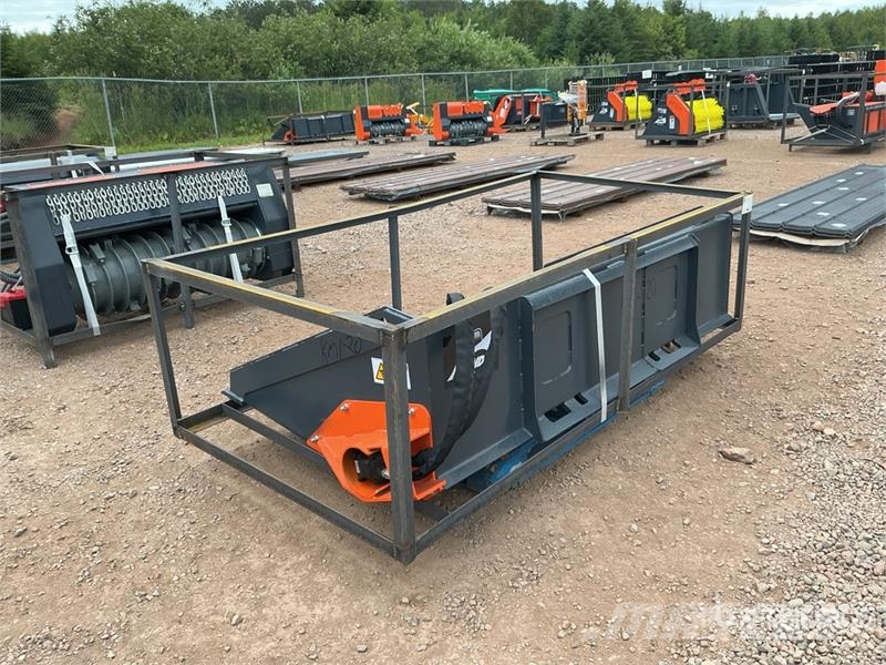 Handy HNHB72 72 in Skid Steer Power Rake (Unused) مكابس وميبسات التبن
