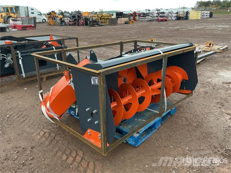 Handy HNSB72 72 in Skid Steer Snowblower (Unused) Lançadores de neve