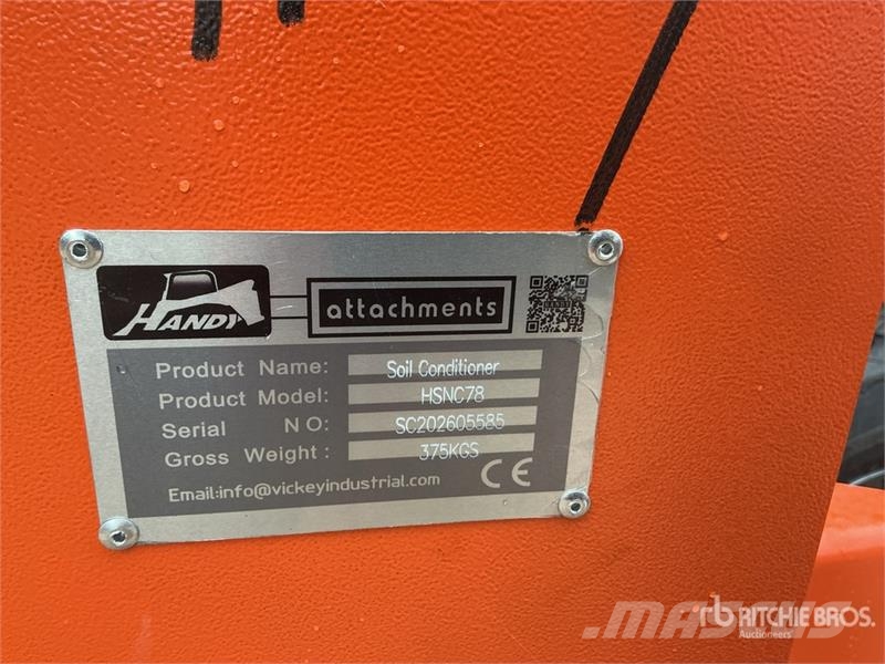Handy HSNC78 78 in Skid Steer Power Rake (Unused) مكابس وميبسات التبن