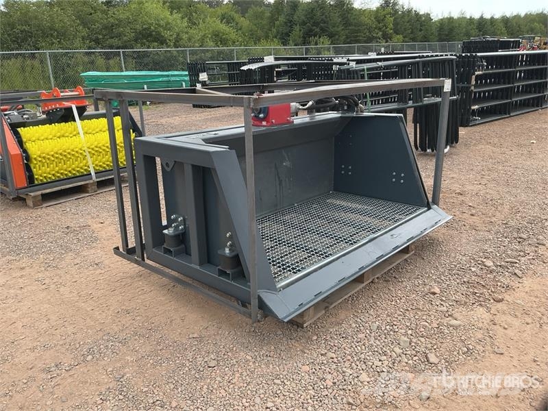 Handy HVSB72 63 in Skid Steer Bucket (Unused) 篩分機