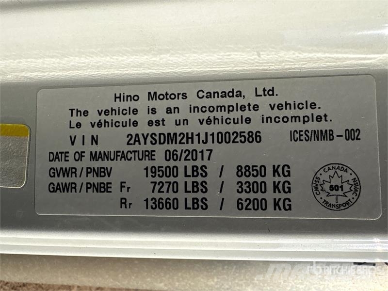 Hino 195 Tovornjaki zabojniki