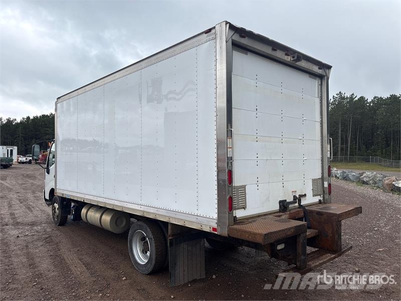 Hino 195 Camion Fourgon