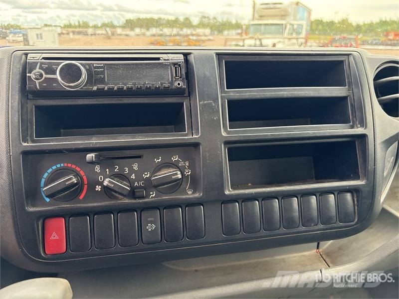 Hino 195 탑차 트럭