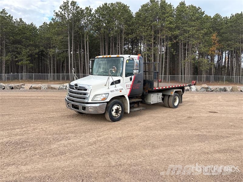 Hino 268 4x2 Roll-Off Truck Скиповые погрузчики