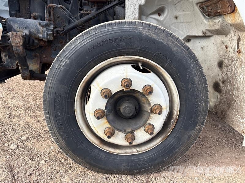 Hino 268 4x2 Roll-Off Truck Скиповые погрузчики